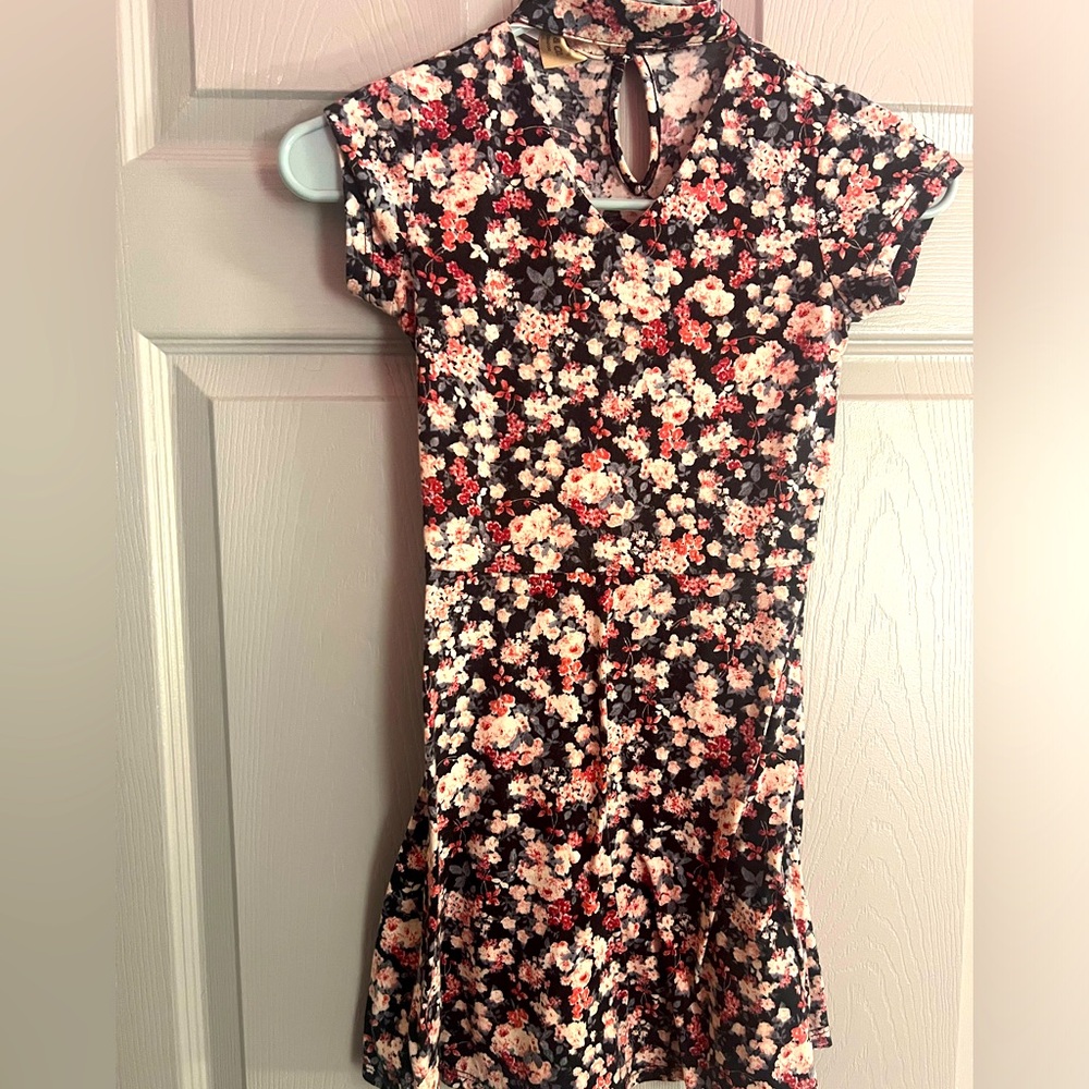 Roebuck & Co. Heritage Supply Company Floral Girls Dress